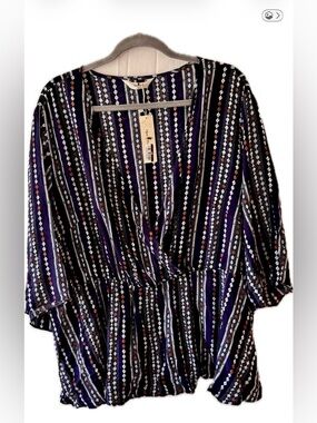 NWT Agnes Orinda 3X Boho Blouse Flowy V-Neck Lightweight Navy Print